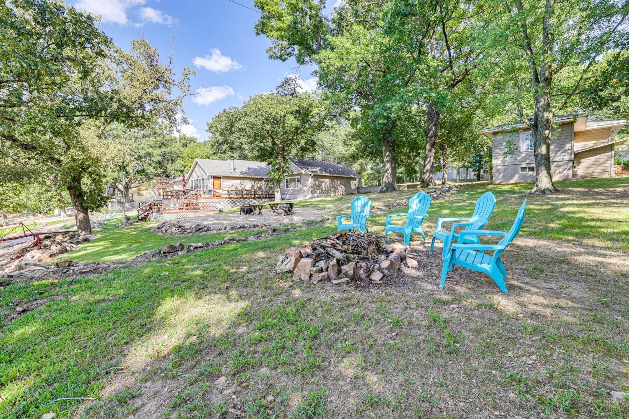Grove Lakefront Cabin With Water And Dock Access! Exterior foto